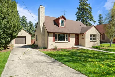 11 S Church St, Elkhorn, WI 53121 - Photo 1