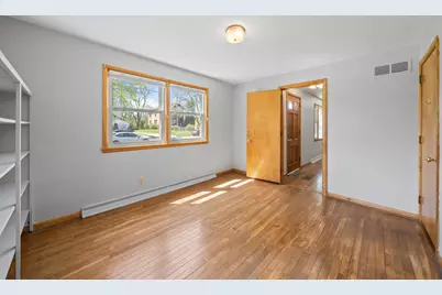 11 S Church St, Elkhorn, WI 53121 - Photo 18