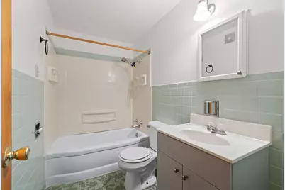 11 S Church St, Elkhorn, WI 53121 - Photo 22