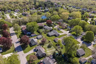 W271N2563 Pear Tree Ln, Pewaukee, WI 53072 - Photo 54