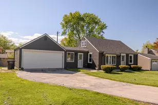 W271N2563 Pear Tree Ln, Pewaukee, WI 53072 - Photo 44