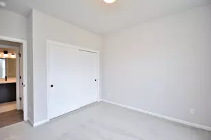 1076 Elderberry Rd, Oconomowoc, WI 53066 - Photo 14