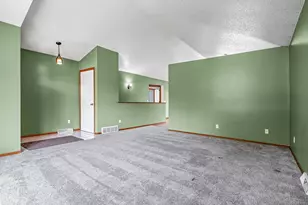 3003 Pleasant Dr, Holmen, WI 54636 - Photo 6