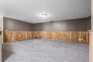 3003 Pleasant Dr, Holmen, WI 54636 - Photo 20
