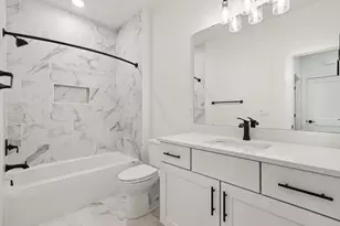 2117 Bluestem Dr, Waukesha, WI 53188 - Photo 22