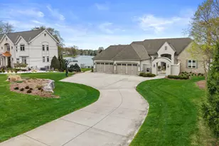 W356N5136 Lakeshore Dr, Oconomowoc, WI 53066 - Photo 48