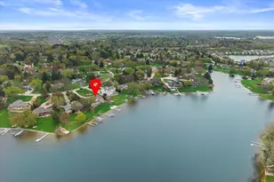 W356N5136 Lakeshore Dr, Oconomowoc, WI 53066 - Photo 4