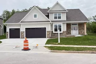 1344 Mohican Trail, Waukesha, WI 53189 - Photo 2