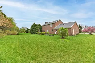 150 W Fairfield Ct, Oak Creek, WI 53154 - Photo 38