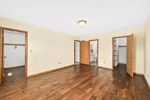 150 W Fairfield Ct, Oak Creek, WI 53154 - Photo 24