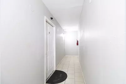 2214 W Hopkins St #2220, Milwaukee, WI 53206 - Photo 18
