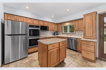 N61W15030  How Ave, Menomonee Falls, WI 53051 - Photo 12