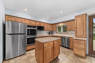 N61W15030 How Ave, Menomonee Falls, WI 53051 - Photo 12