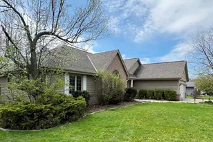 12445 W North Ln, New Berlin, WI 53151 - Photo 2