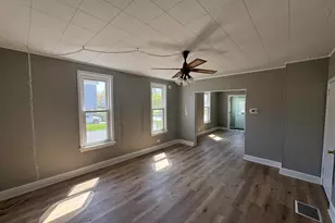 4615 10th Ave, Kenosha, WI 53140 - Photo 4