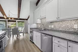 800 Aspen Dr, Fontana, WI 53125 - Photo 8