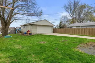 5301 Marboro Dr, Racine, WI 53406 - Photo 22
