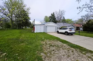 6211 242nd Ave, Paddock Lake, WI 53168 - Photo 16