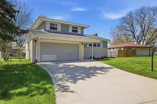 6009 Oriole Ln, Greendale, WI 53129 - Photo 30