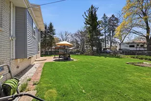6009 Oriole Ln, Greendale, WI 53129 - Photo 34