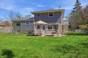 6009 Oriole Ln, Greendale, WI 53129 - Photo 32