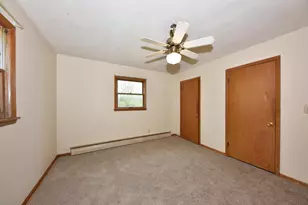 7526 W County Line Rd, Mequon, WI 53092 - Photo 10