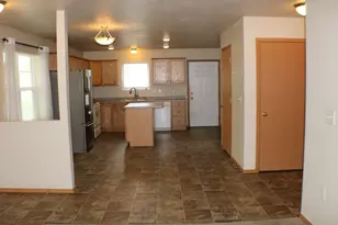 1860 Neal Ct, Green Bay, WI 54302 - Photo 10