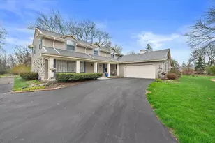 12547 N Jonquil Ct, Mequon, WI 53092 - Photo 2