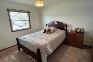 221 Robert St, Watertown, WI 53098 - Photo 12