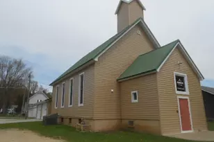404 E Main St, La Farge, WI 54639 - Photo 2