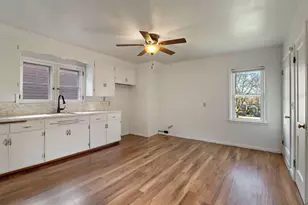 3672 E Hammond Ave, Cudahy, WI 53110 - Photo 12