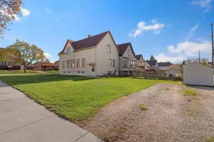 3672 E Hammond Ave, Cudahy, WI 53110 - Photo 26
