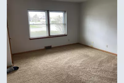 1002  5th Ave, Grafton, WI 53024 - Photo 8