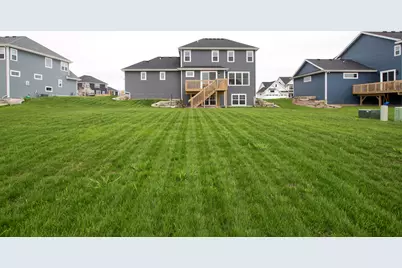 10601 N Tree Sparrow Dr, Mequon, WI 53097 - Photo 4
