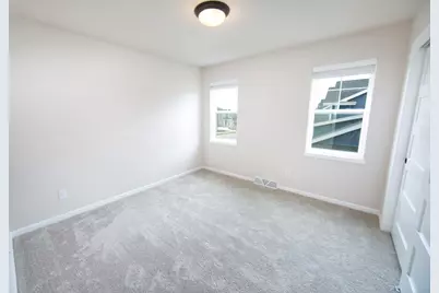 10601 N Tree Sparrow Dr, Mequon, WI 53097 - Photo 26