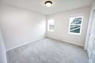 10601 N Tree Sparrow Dr, Mequon, WI 53097 - Photo 26
