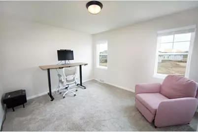 10601 N Tree Sparrow Dr, Mequon, WI 53097 - Photo 24