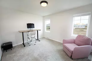 10601 N Tree Sparrow Dr, Mequon, WI 53097 - Photo 24