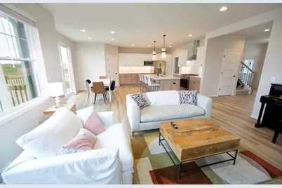 10601 N Tree Sparrow Dr, Mequon, WI 53097 - Photo 10