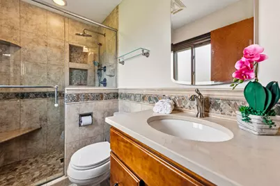 8480 N Indian Creek Pkwy, Fox Point, WI 53217 - Photo 12