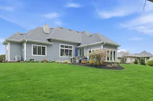 236 Four Winds Ct, Hartland, WI 53029 - Photo 34