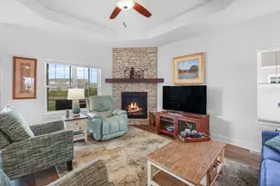 W253N6621 Aspen Ln, Sussex, WI 53089 - Photo 6