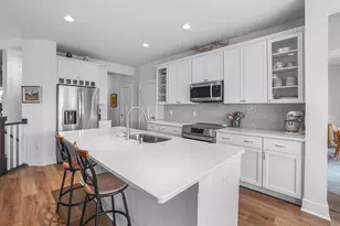 W253N6621 Aspen Ln, Sussex, WI 53089 - Photo 10
