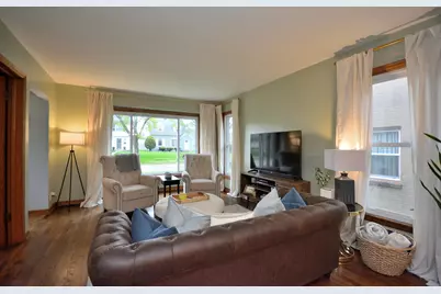 3041 N 78th St, Milwaukee, WI 53222 - Photo 6