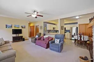 W398N5983 Autumn Woods Dr, Oconomowoc, WI 53066 - Photo 8