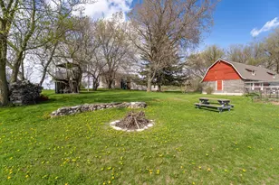 24411 Point Creek Rd, Schleswig, WI 53042 - Photo 46