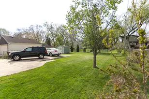 10540 W Spring Green Rd, Greenfield, WI 53228 - Photo 24