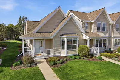 N28W6596  Alyce St, Cedarburg, WI 53012 - Photo 1