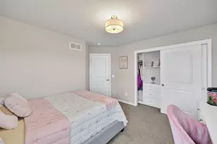 7850 W Mourning Dove Ln, Mequon, WI 53097 - Photo 30