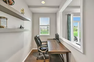 7850 W Mourning Dove Ln, Mequon, WI 53097 - Photo 16
